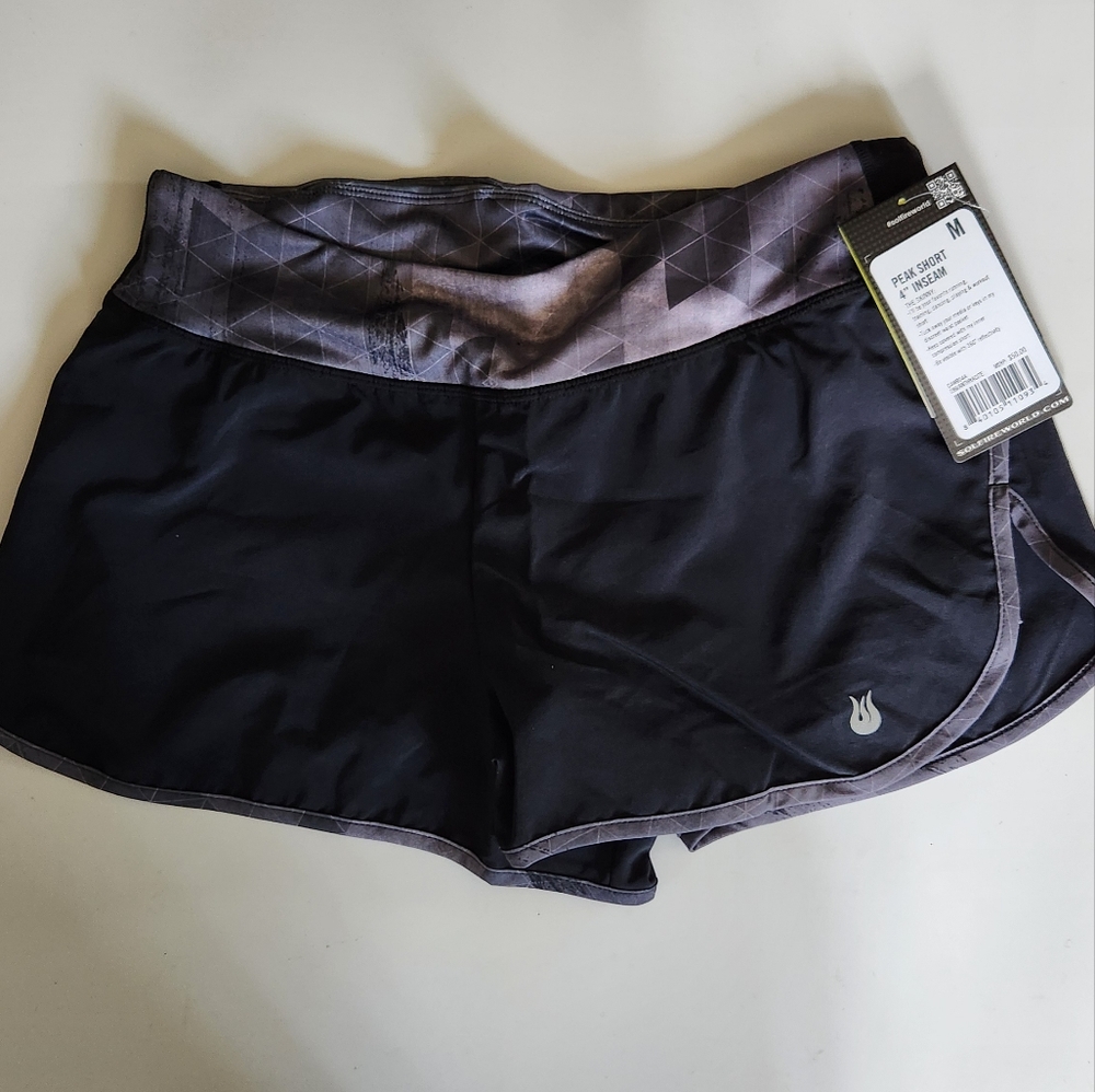 NWT Solfire Peak Short Size Medium